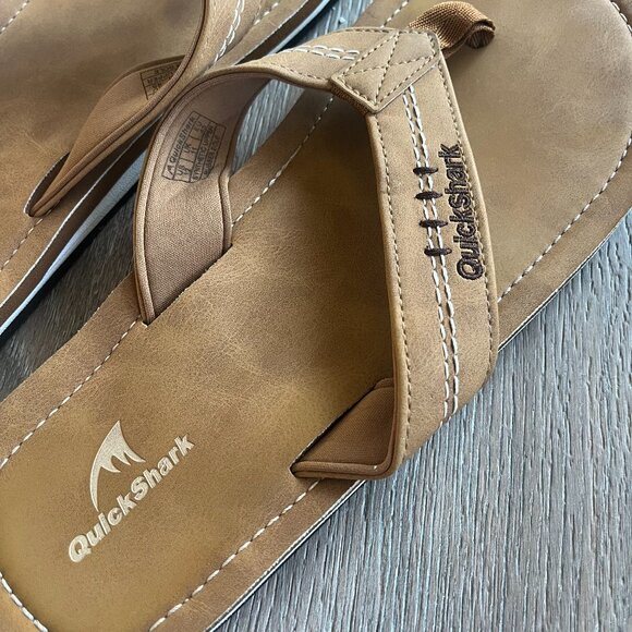 Quickshark Men's Flip Flops - Picture 1 of 2